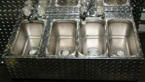 LARGE CART SIZE 4 COMPARTMENT SINK - DIAMOND PLATE - WALL MOUNT - Image 3